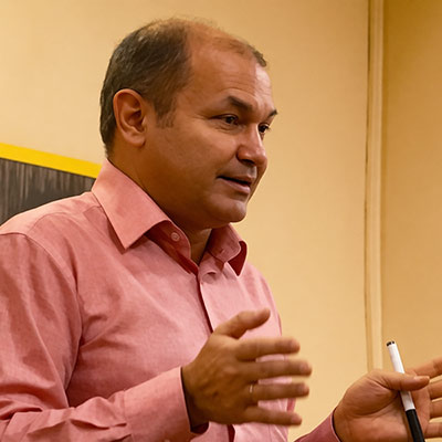 Профессор Р.С. Минвалеев